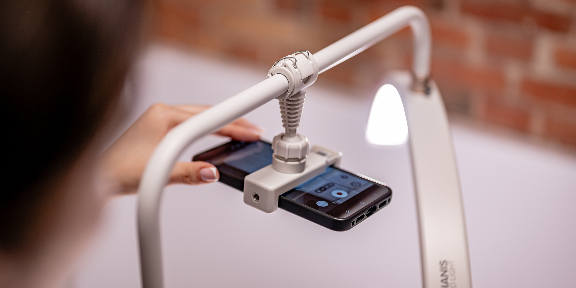 Lampa LED Newell Dianis - czarna